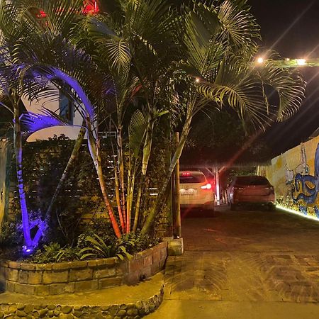 Haus Quentin Hotell Puerto López Eksteriør bilde